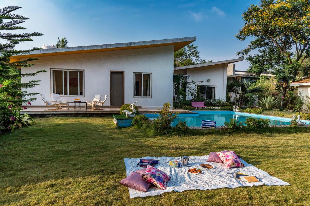 Saffronstays Roselle, Malavli - Pet-Friendly Pool Villa With Modern Interiors 로나발라 외부 사진