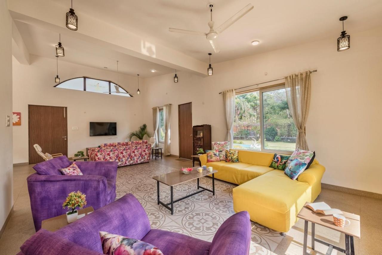 Saffronstays Roselle, Malavli - Pet-Friendly Pool Villa With Modern Interiors 로나발라 외부 사진