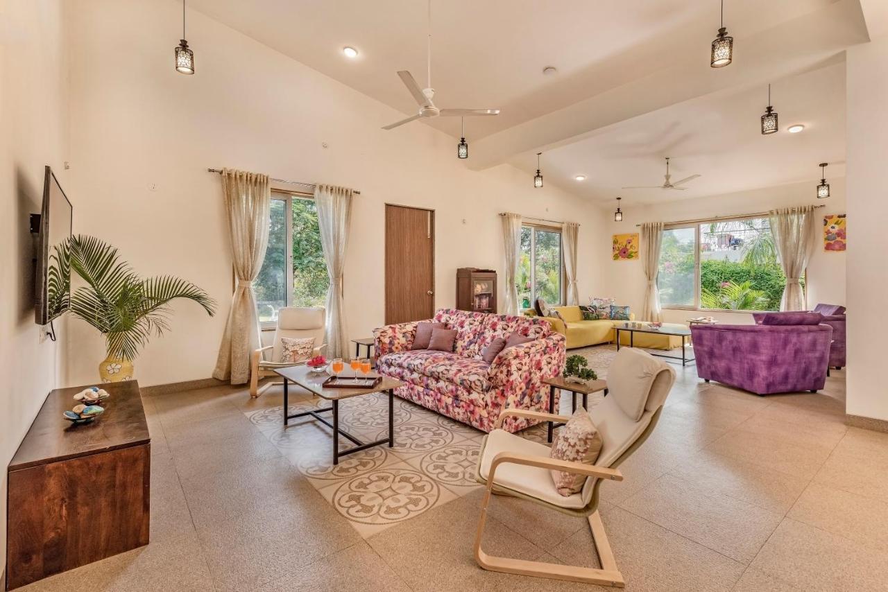 Saffronstays Roselle, Malavli - Pet-Friendly Pool Villa With Modern Interiors 로나발라 외부 사진