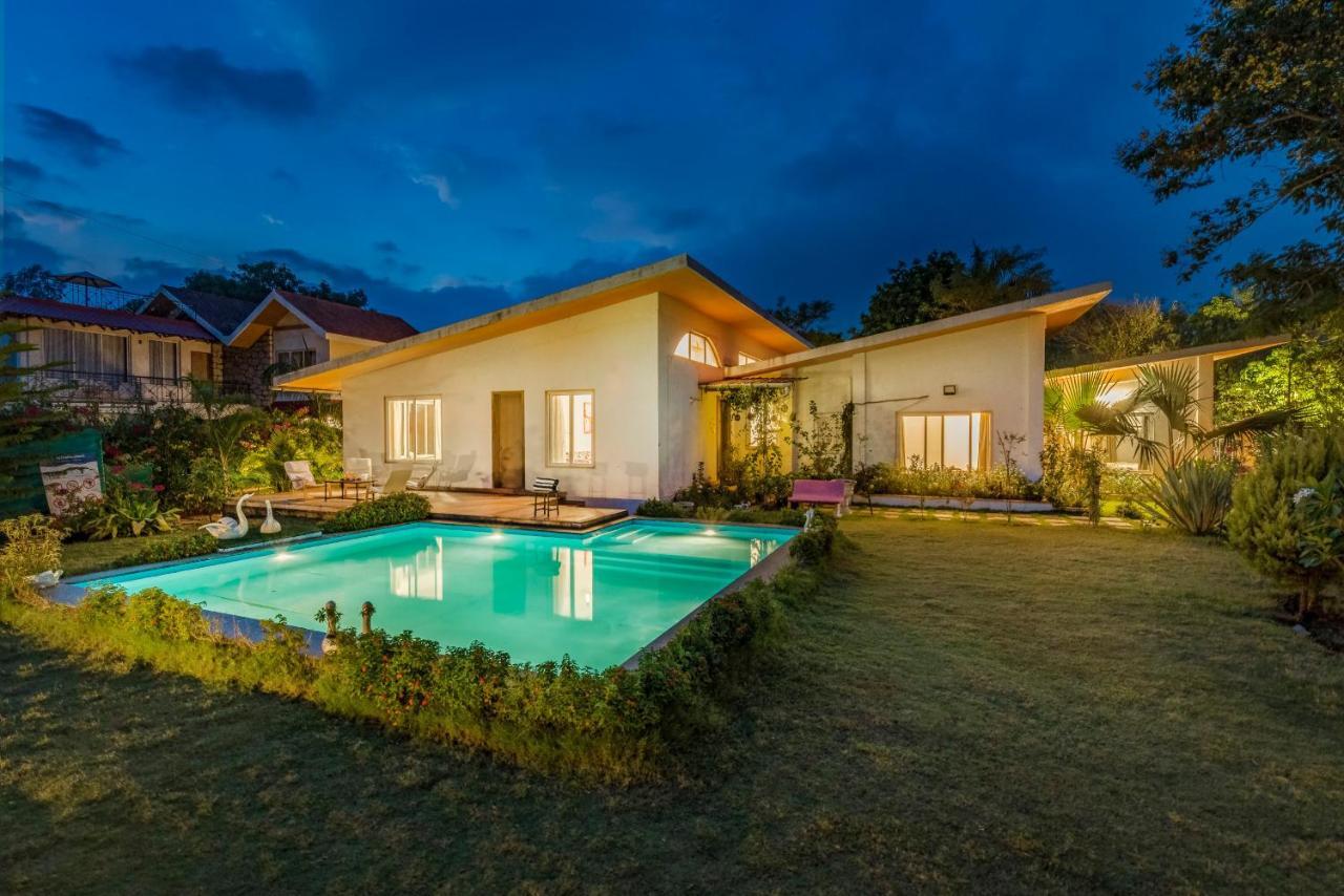 Saffronstays Roselle, Malavli - Pet-Friendly Pool Villa With Modern Interiors 로나발라 외부 사진