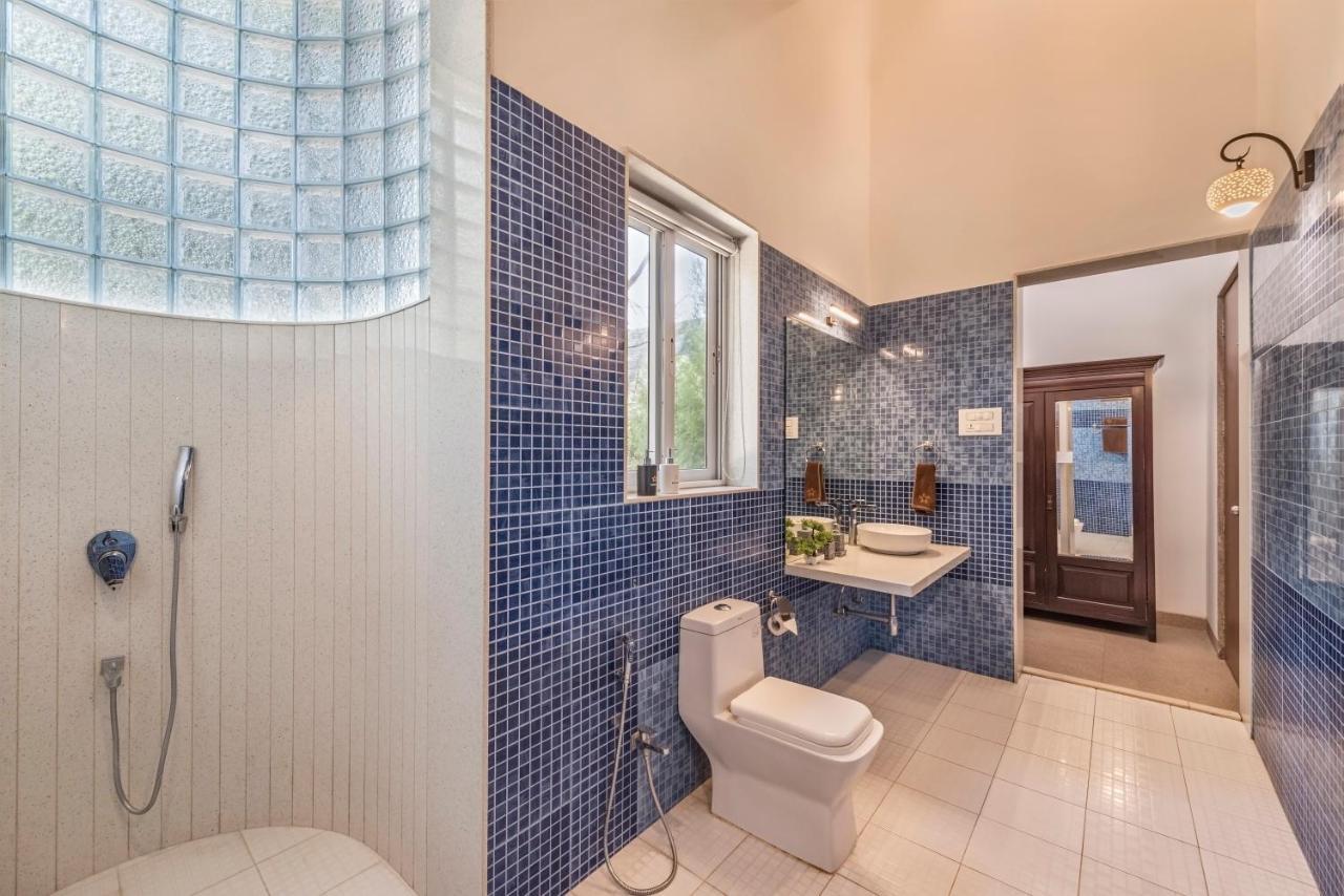Saffronstays Roselle, Malavli - Pet-Friendly Pool Villa With Modern Interiors 로나발라 외부 사진