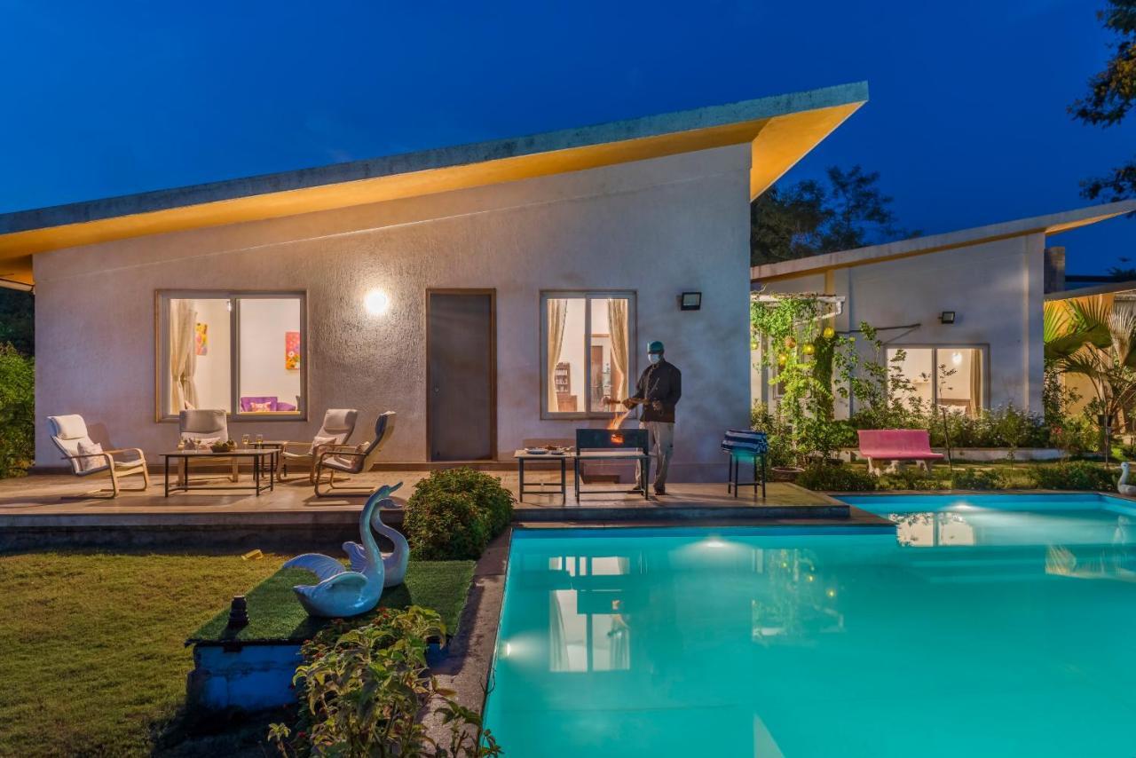 Saffronstays Roselle, Malavli - Pet-Friendly Pool Villa With Modern Interiors 로나발라 외부 사진