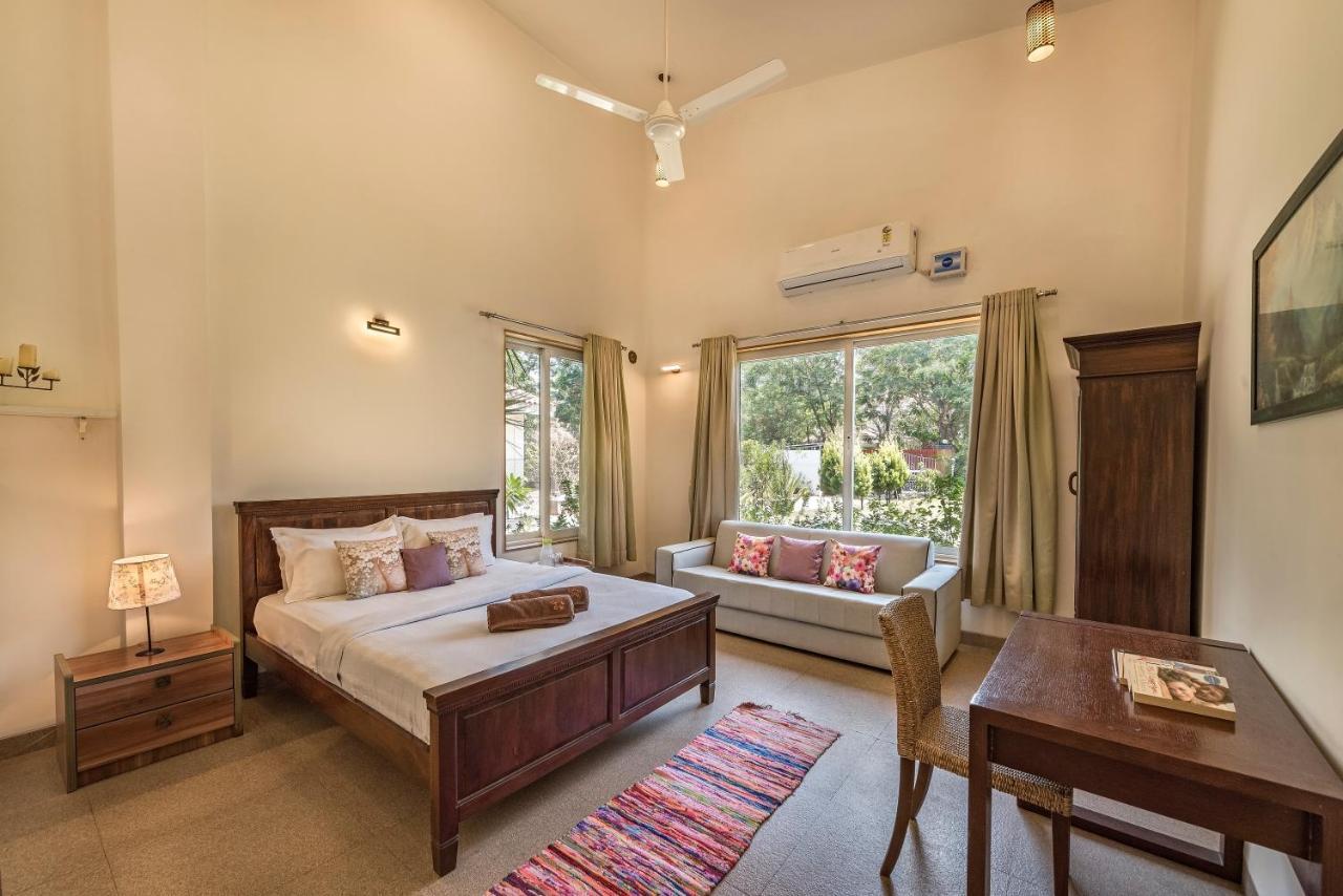 Saffronstays Roselle, Malavli - Pet-Friendly Pool Villa With Modern Interiors 로나발라 외부 사진