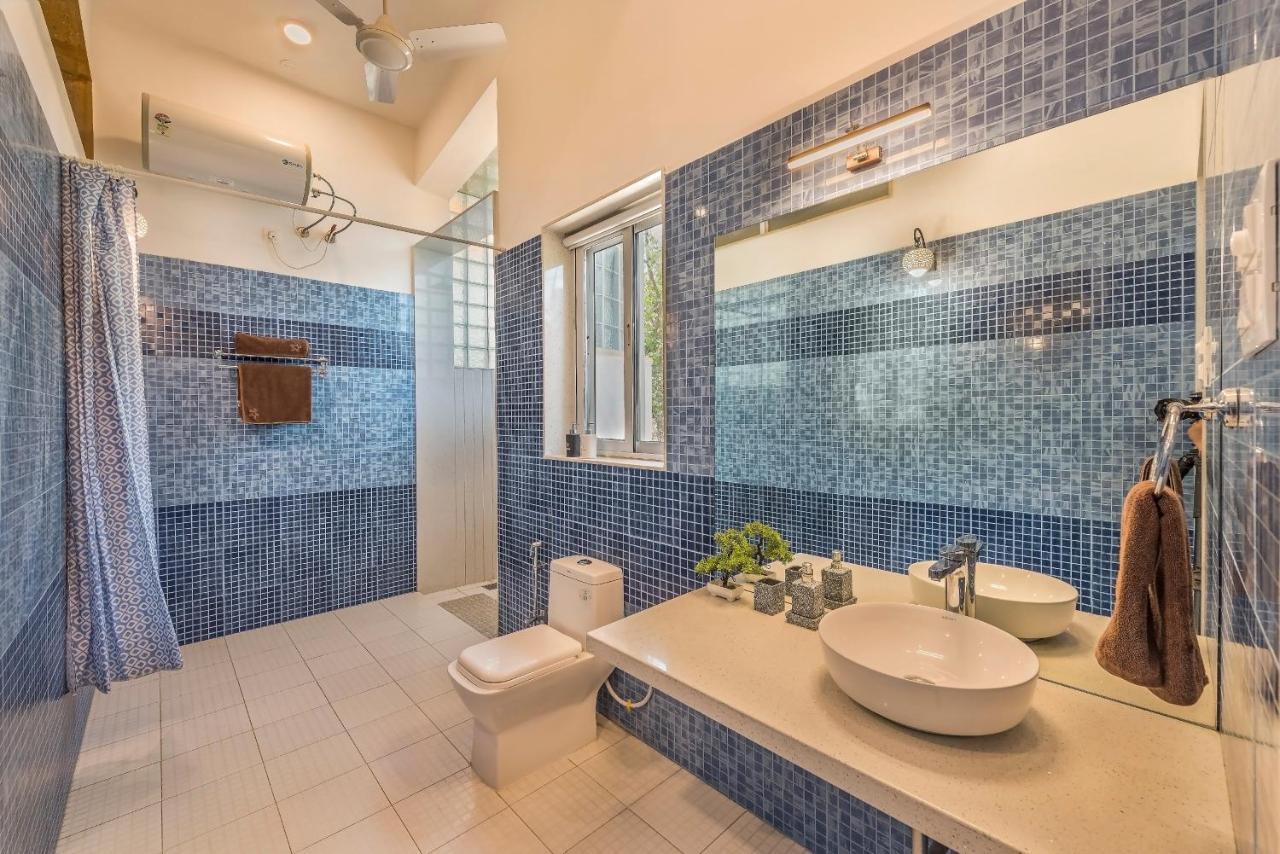 Saffronstays Roselle, Malavli - Pet-Friendly Pool Villa With Modern Interiors 로나발라 외부 사진