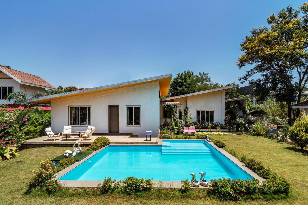 Saffronstays Roselle, Malavli - Pet-Friendly Pool Villa With Modern Interiors 로나발라 외부 사진
